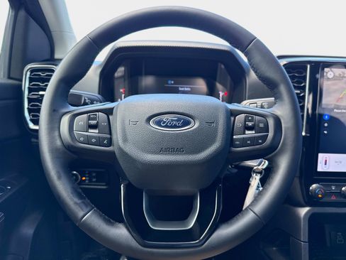 Used 2024 Ford Ranger XLT w/ Trailer Tow Package image 27