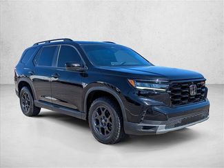 Used 2023 Honda Pilot TrailSport video 3