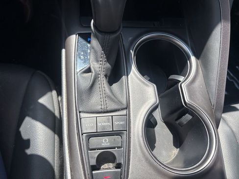 Used 2024 Toyota Camry XSE FWD image 15