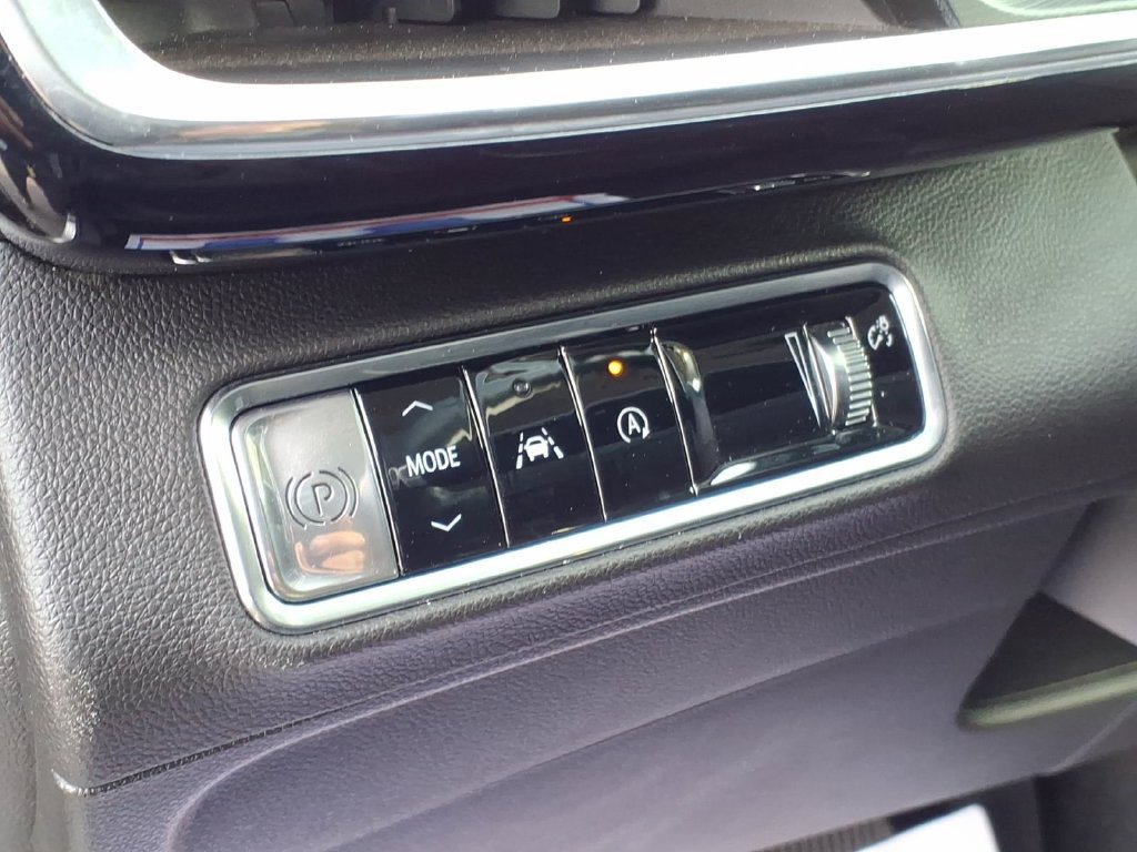 Used 2024 Buick Envision Preferred AWD/4WD image 18