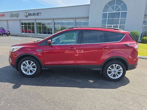 Used 2018 Ford Escape SE w/ SE Sync 3 Package image 8