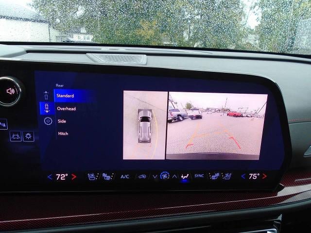 Used 2024 Chevrolet Traverse RS AWD/4WD image 14
