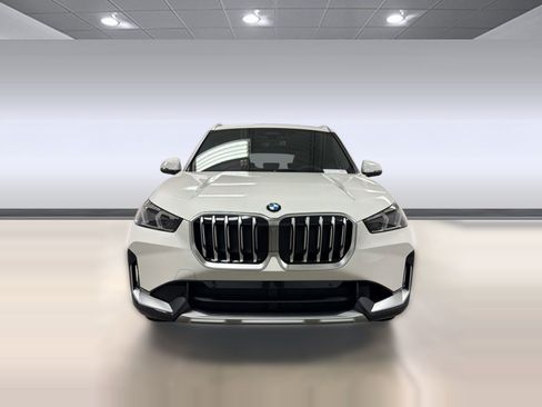 New 2026 BMW X1 xDrive28i w/ Convenience Package AWD/4WD image 5