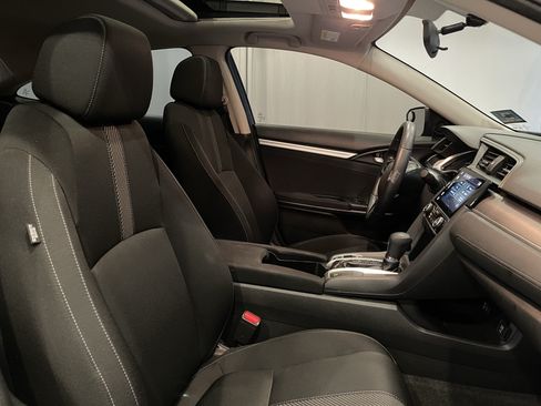 Used 2018 Honda Civic EX image 15
