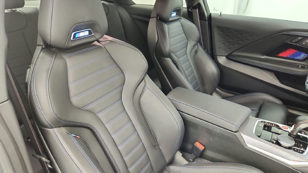 Used 2025 BMW M2 w/ Lighting Package RWD image 46