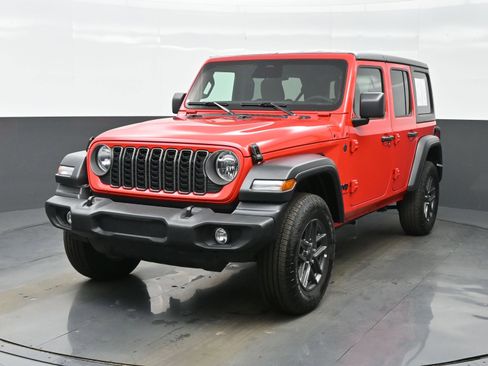 Used 2025 Jeep Wrangler Sport S AWD/4WD image 1