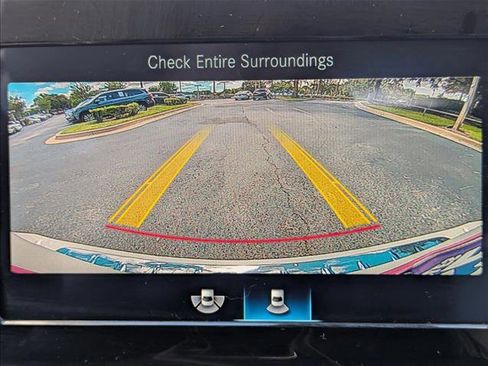 Used 2021 Mercedes-Benz GLB 250 image 13