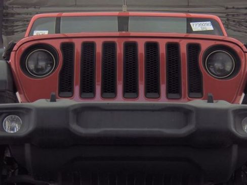 Used 2021 Jeep Wrangler Unlimited Sport AWD/4WD image 2