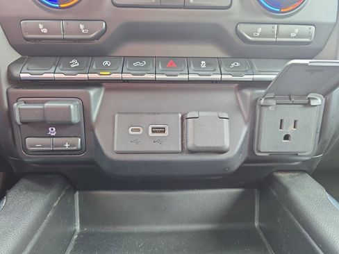 Used 2021 Chevrolet Silverado 1500 LT Trail Boss w/ Convenience Package II image 23