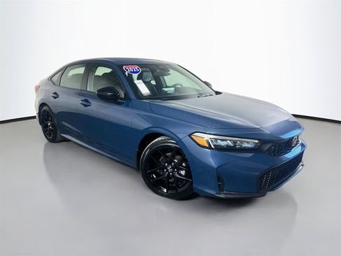 Used 2025 Honda Civic Sport image 2