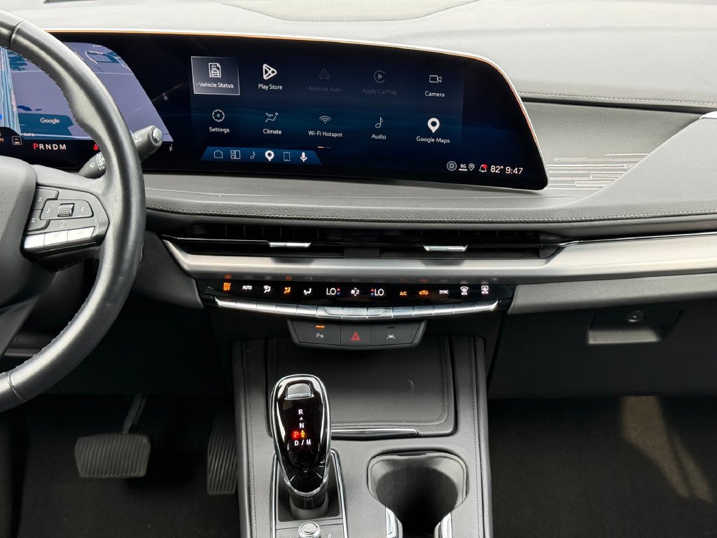Used 2025 Cadillac XT4 Premium Luxury FWD image 23