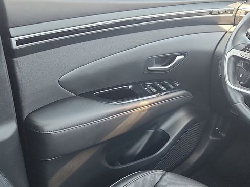 Certified 2023 Hyundai Tucson Limited AWD/4WD image 12