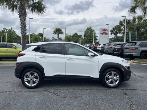 Used 2023 Hyundai Kona SEL w/ Cargo Package AWD/4WD image 11