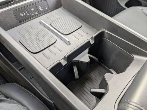 Used 2025 Hyundai Santa Fe SEL AWD/4WD image 21