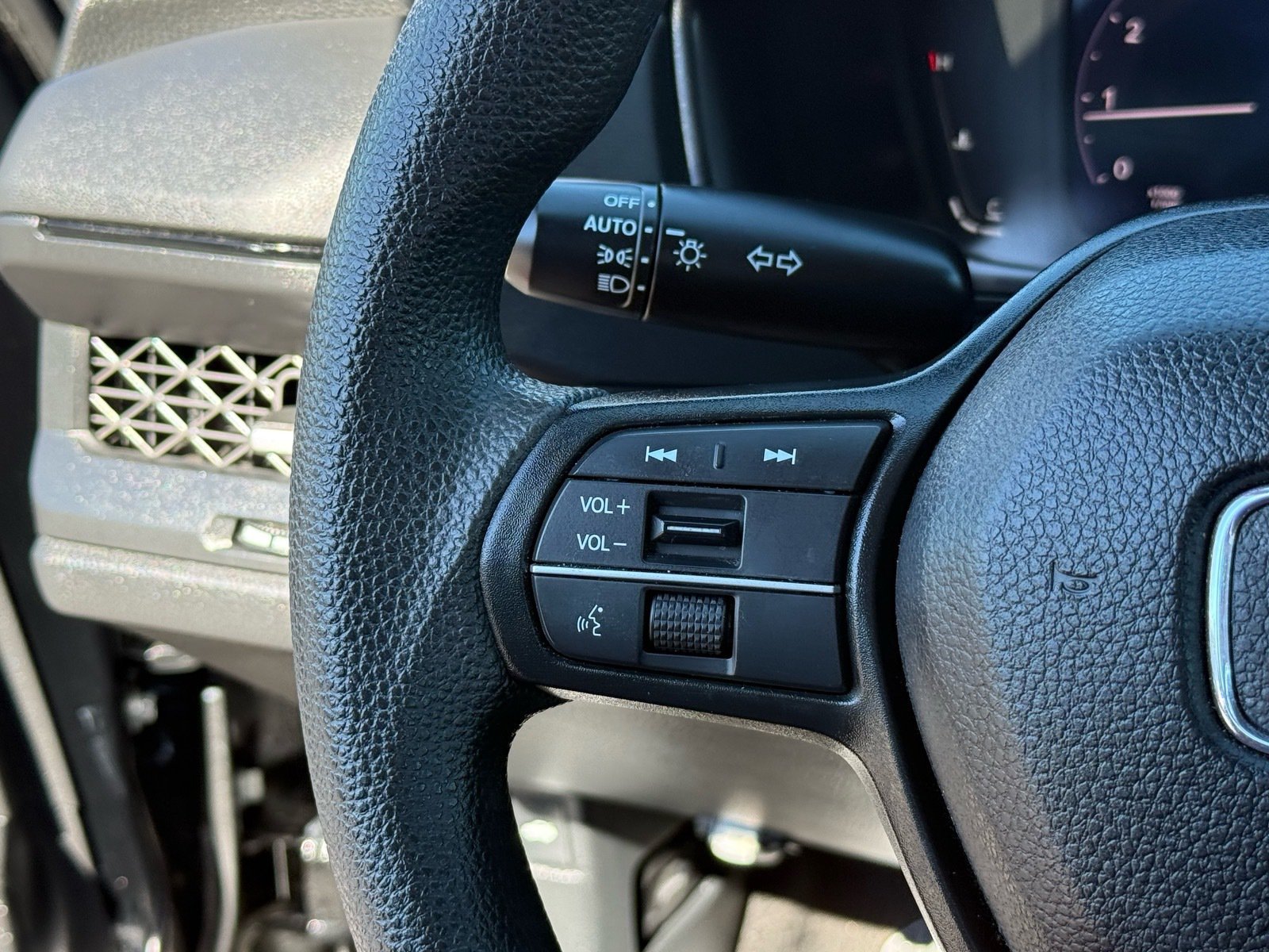 Used 2024 Honda Accord EX image 17