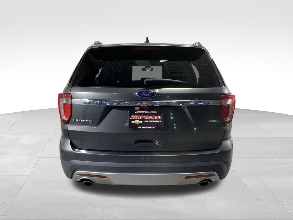 Used 2017 Ford Explorer Limited w/ Equipment Group 301A AWD/4WD image 9