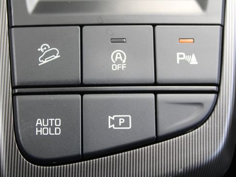 New 2026 Kia Sportage EX FWD image 36