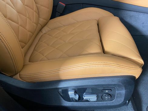 Used 2026 BMW X5 xDrive50e w/ M Sport Package image 33