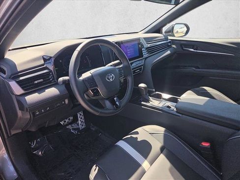 Used 2026 Toyota Camry SE AWD/4WD image 10