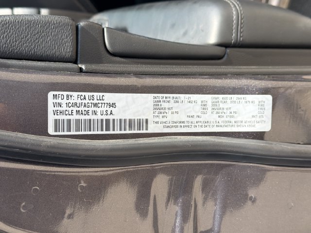 Used 2021 Jeep Grand Cherokee Laredo X AWD/4WD image 30