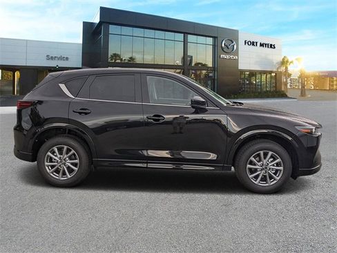Used 2025 MAZDA CX-5 AWD 2.5 S w/ Preferred Package image 4