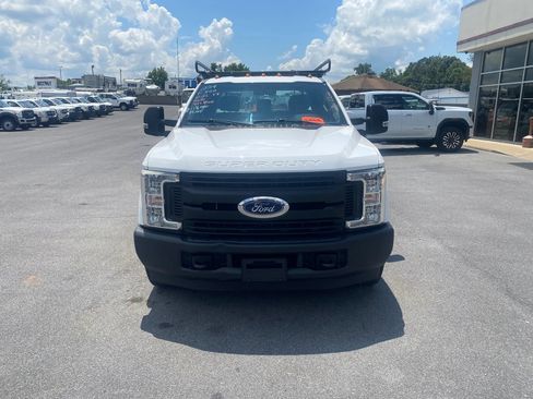 Used 2019 Ford F350 XL w/ Power Equipment Group RWD image 2