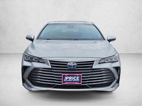 Used 2022 Toyota Avalon XLE w/ Moonroof Package FWD image 8