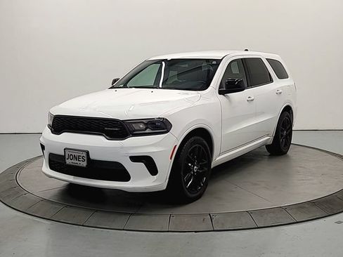 Used 2023 Dodge Durango GT RWD image 4