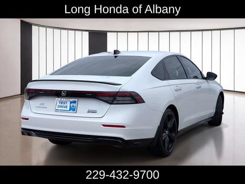 Used 2023 Honda Accord Sport image 6