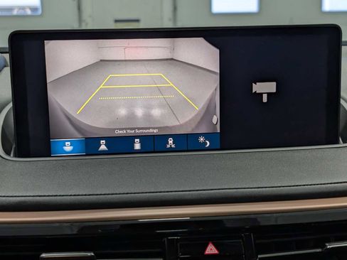 Used 2023 Acura MDX SH-AWD w/ Technology Package image 31