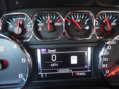 Used 2019 Chevrolet Tahoe LT AWD/4WD image 17