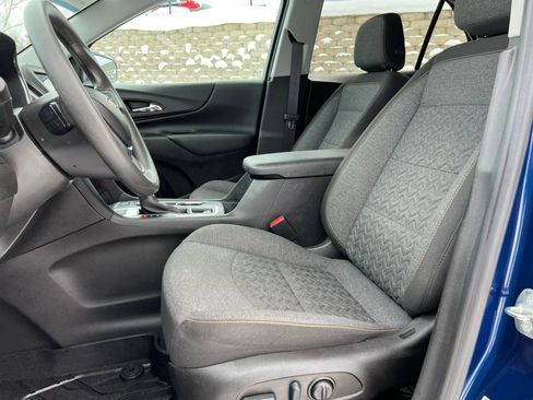 Used 2022 Chevrolet Equinox LT w/ LPO, Floor Liner Package image 3