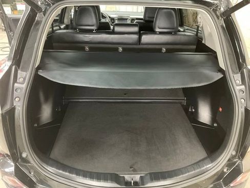 Used 2016 Toyota RAV4 Limited image 17