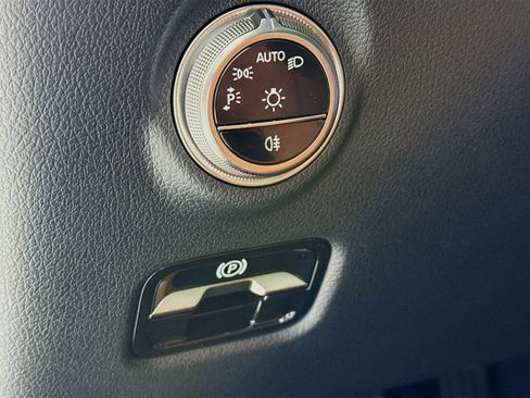 New 2026 Mercedes-Benz C 300 Sedan image 11