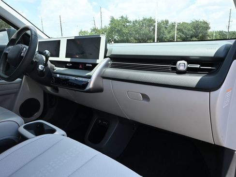 Used 2022 Hyundai Ioniq 5 SEL RWD image 25