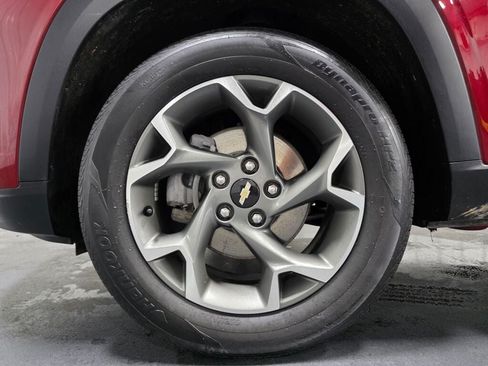 Used 2024 Chevrolet Trax LT FWD image 5