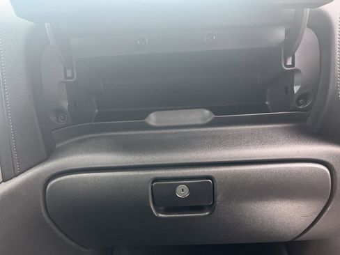 Used 2021 Chevrolet Silverado 1500 LTZ image 33