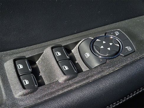 Used 2022 Ford Edge SEL w/ Convenience Package image 17