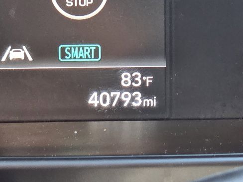 Used 2023 Hyundai Elantra SEL image 20