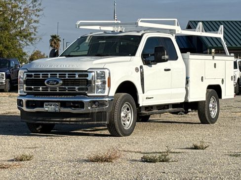 New 2025 Ford F350 XL w/ XL Chrome Package image 8