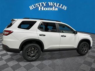 New 2025 Honda Pilot TrailSport video 2