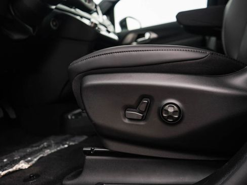 New 2026 Chrysler Pacifica Select image 19