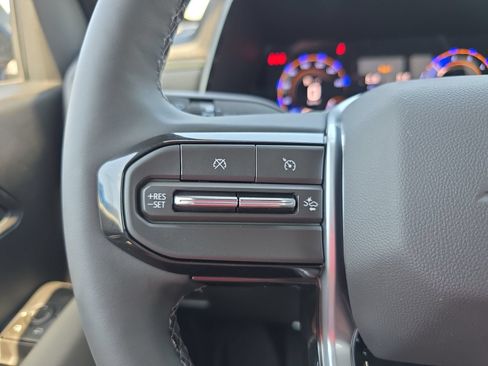 New 2026 Chevrolet Colorado ZR2 AWD/4WD image 19