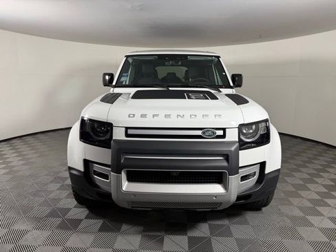 Used 2025 Land Rover Defender 110 S AWD/4WD image 11