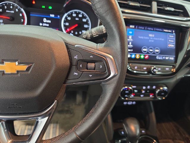 Used 2022 Chevrolet TrailBlazer ACTIV w/ Sun and Liftgate Package AWD/4WD image 13