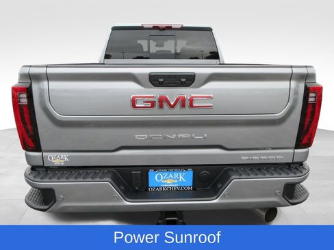 Certified 2025 GMC Sierra 2500 Denali w/ Denali Reserve Package AWD/4WD image 4