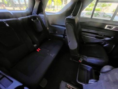 Used 2020 Ford Explorer XLT RWD image 57