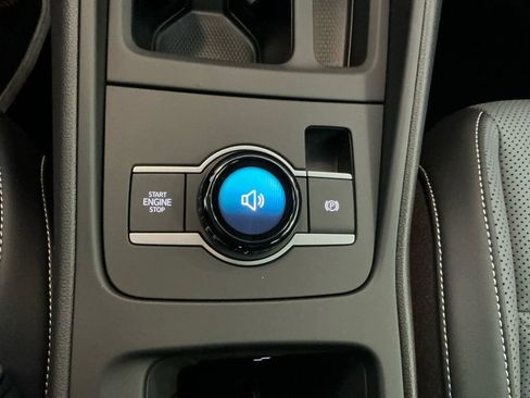 New 2025 Volkswagen Tiguan SE image 24