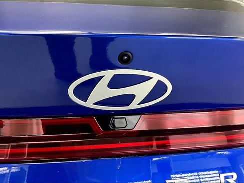 Used 2024 Hyundai Elantra SEL w/ Convenience Package image 6