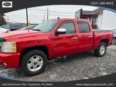 Used 2007 Chevrolet Silverado 1500 LT w/ 1LT Convenience Package image 2
